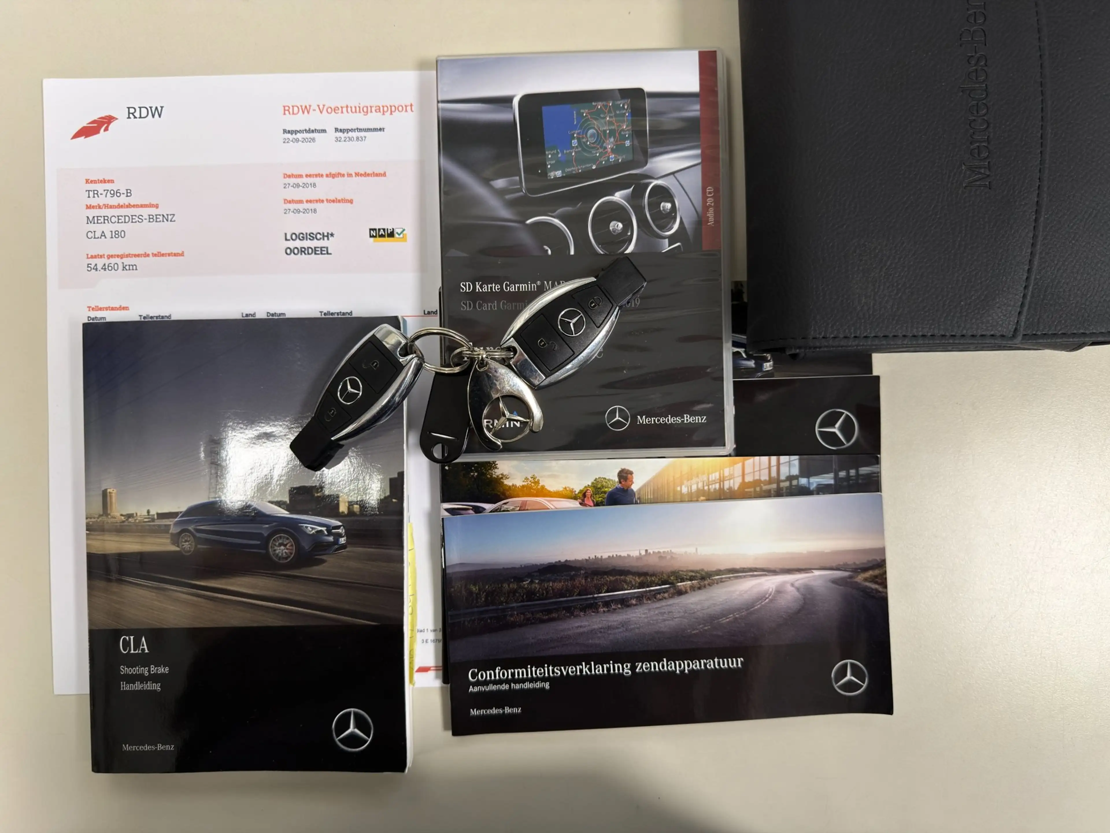 Mercedes-Benz CLA 180 Shooting Brake Business Solution AMG | Panorama | — photo 27