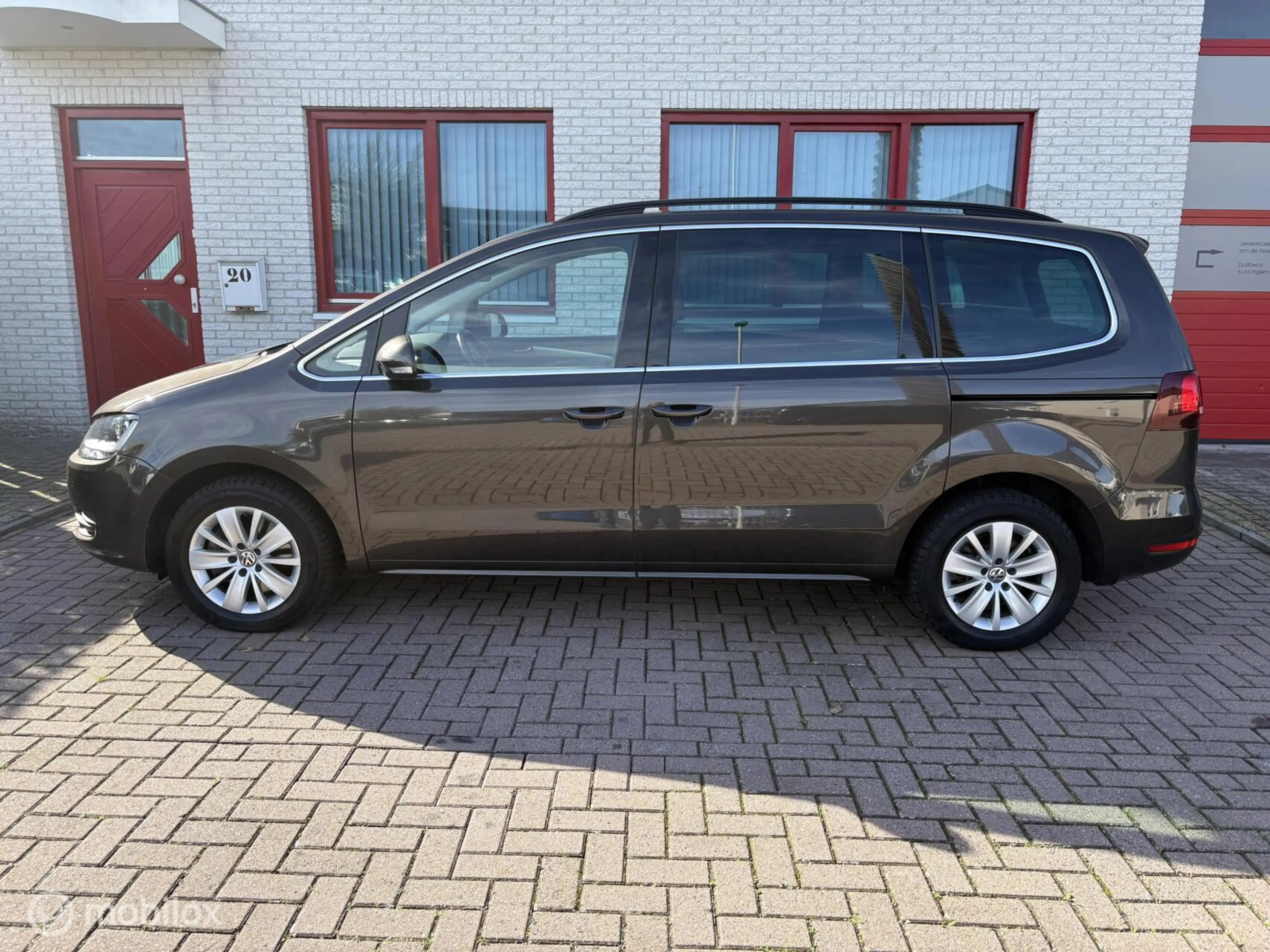 Volkswagen Sharan 1.4 TSI HIGHLINE/7PERS/NAVI/TREKHAAK — photo 3