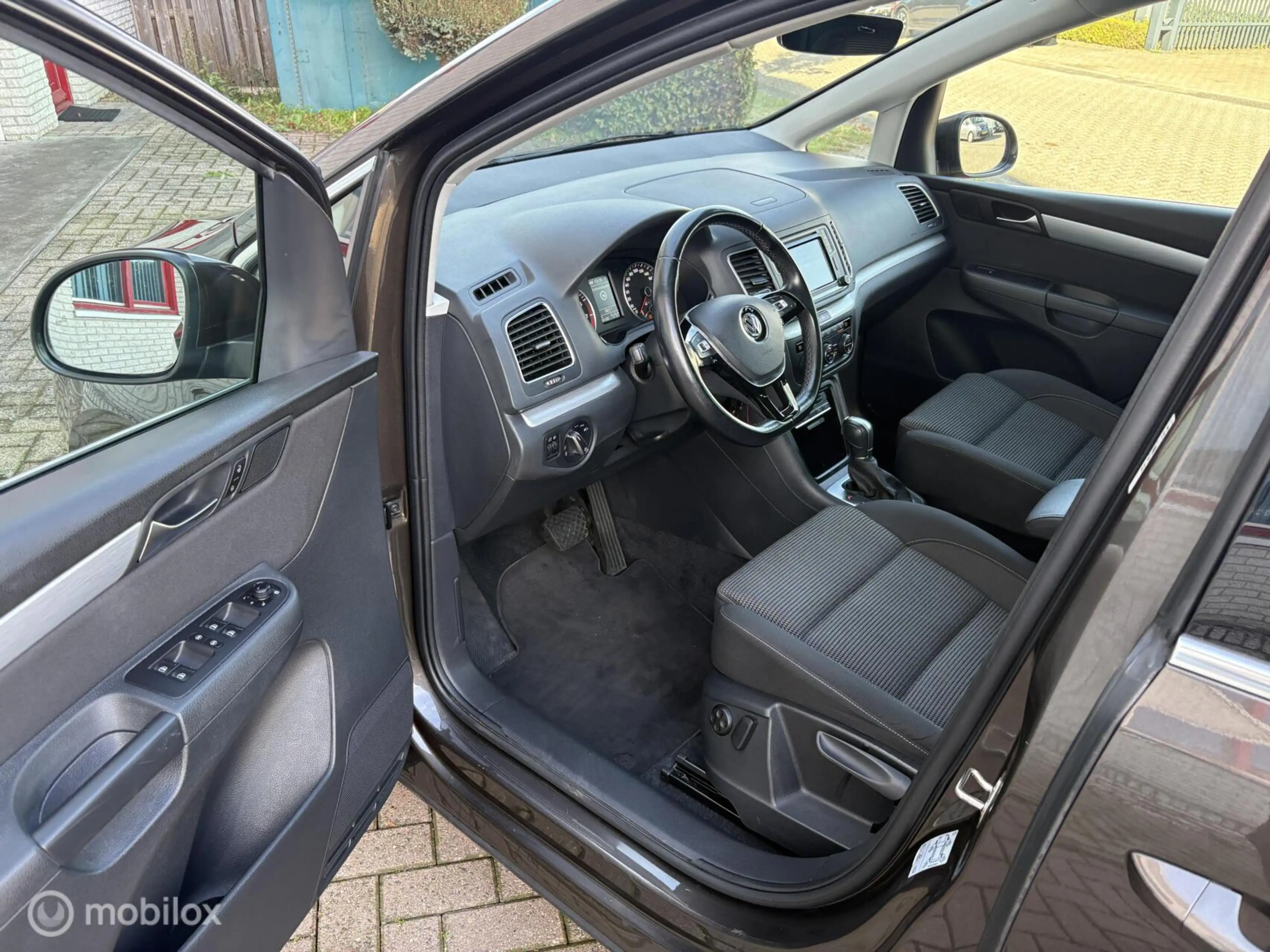 Volkswagen Sharan 1.4 TSI HIGHLINE/7PERS/NAVI/TREKHAAK — photo 6