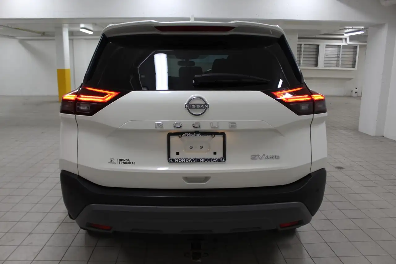 Nissan Rogue снимка Nissan Rogue