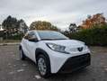Toyota Aygo X 1,0 Buissnes Ed. *SHZ KAMERA APPLE CAR* Blanc - thumbnail 4