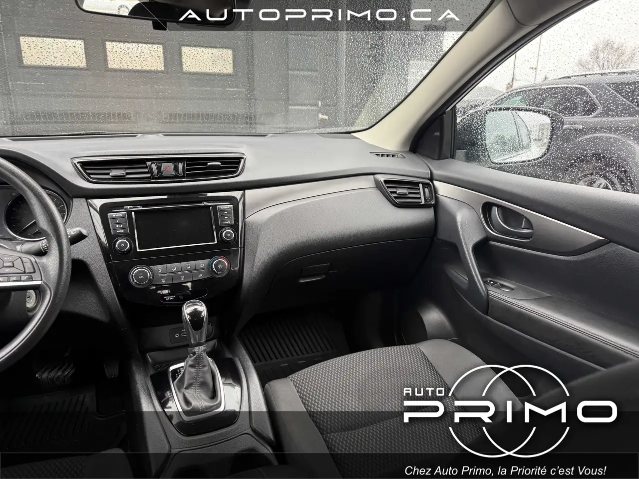 Nissan Qashqai photo Nissan Qashqai