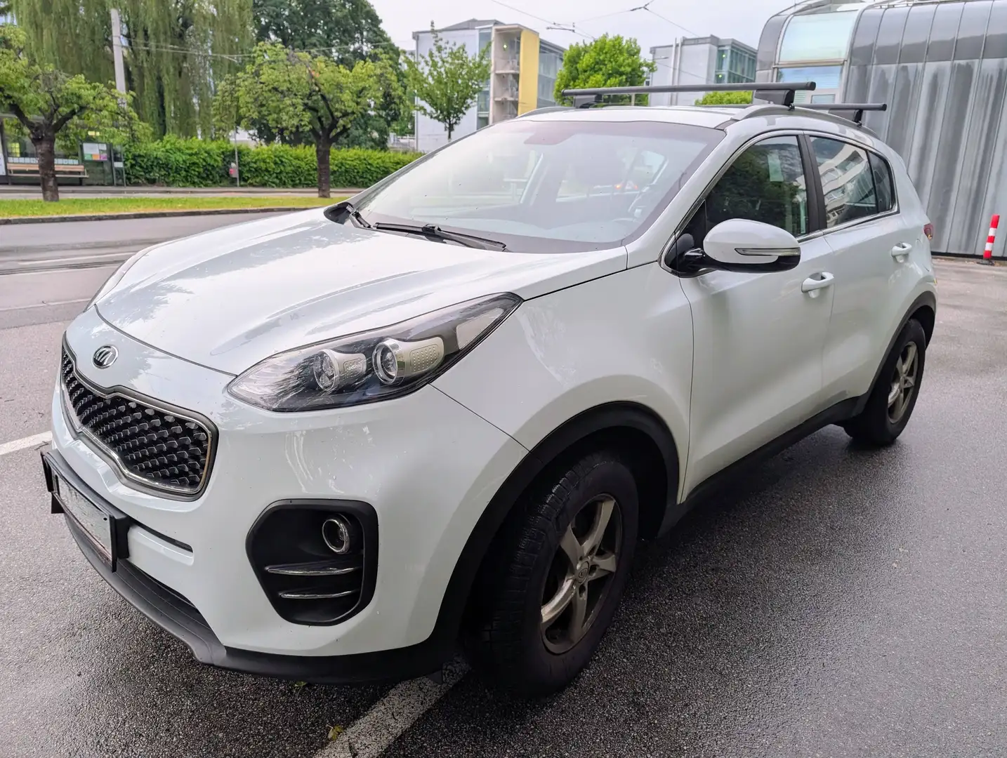 Kia Sportage Sportage 1,7 CRDI ISG Silber Silber Weiß - 1