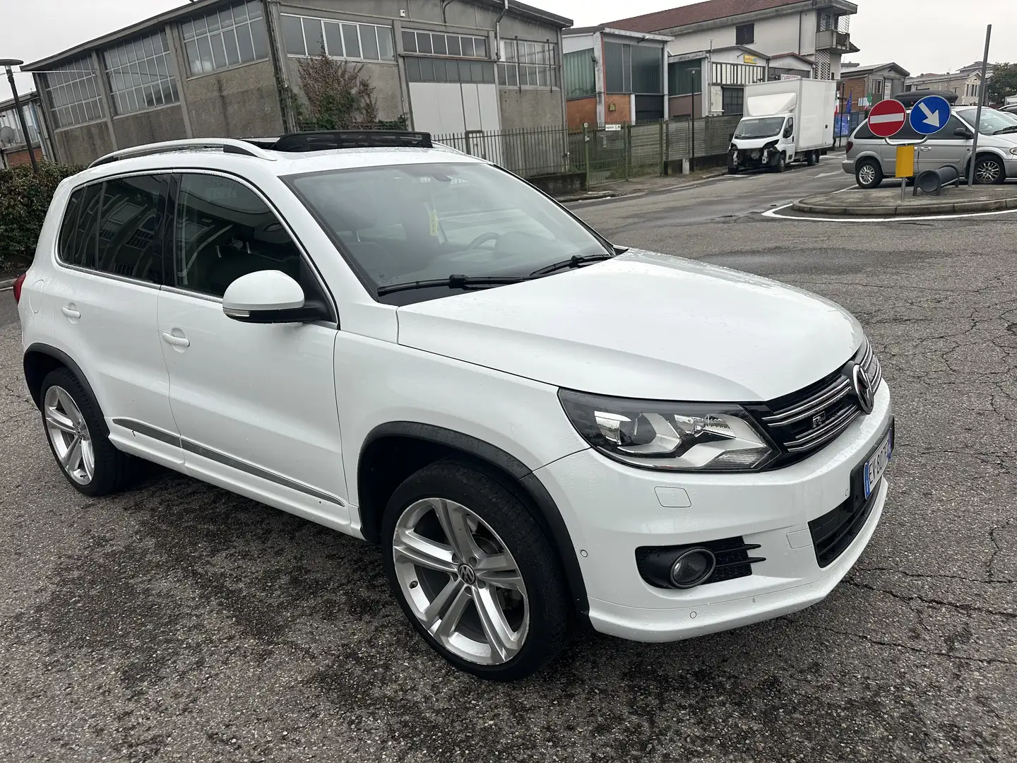 Volkswagen Tiguan 2.0 tsi R-Line 4motion dsg, 174.000km, Euro 5B Bianco - 1