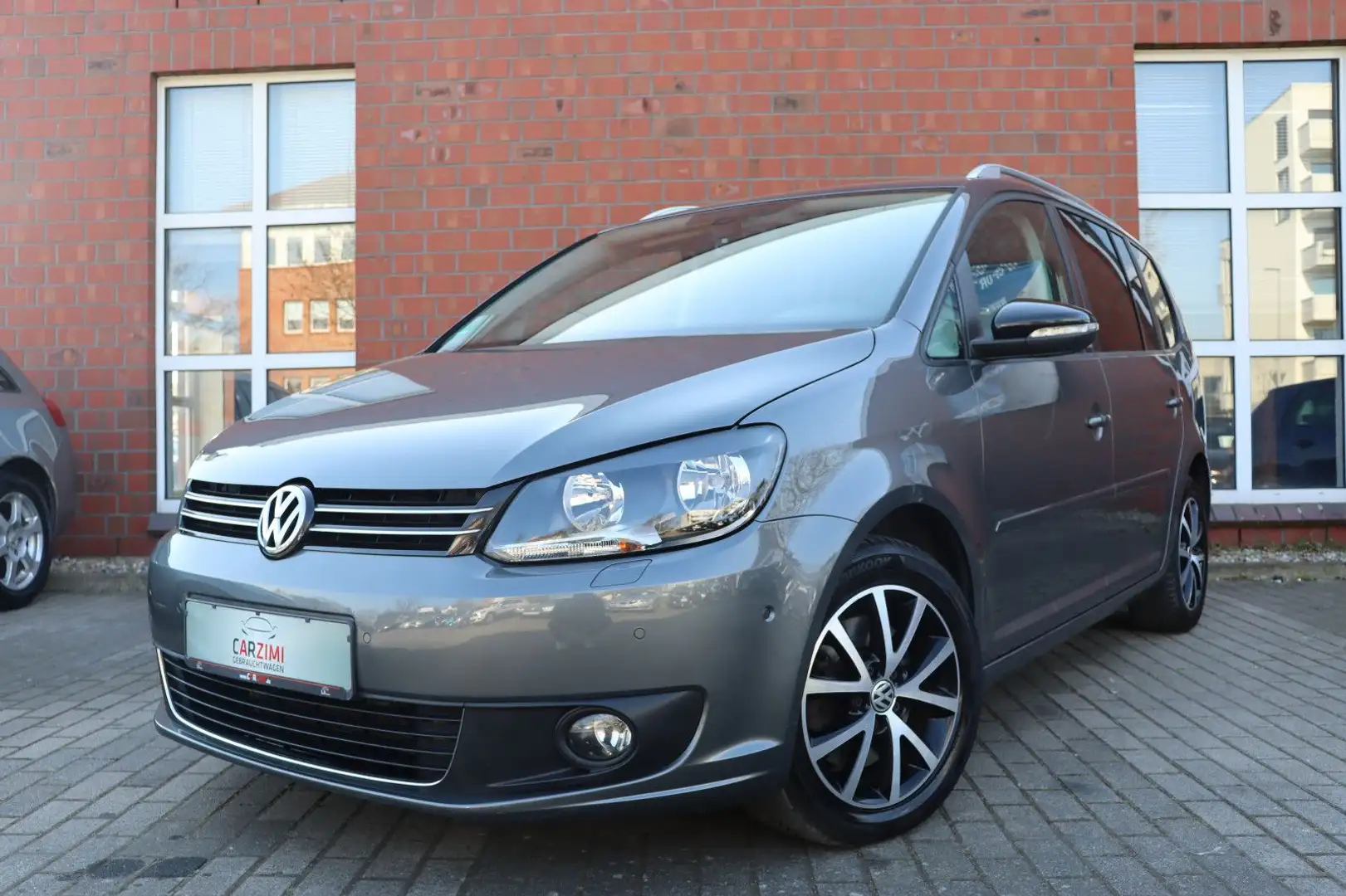 Volkswagen Touran Style BMT 2.0 TDI DSG 7-Sitzer Sitzheizun Grau - 1