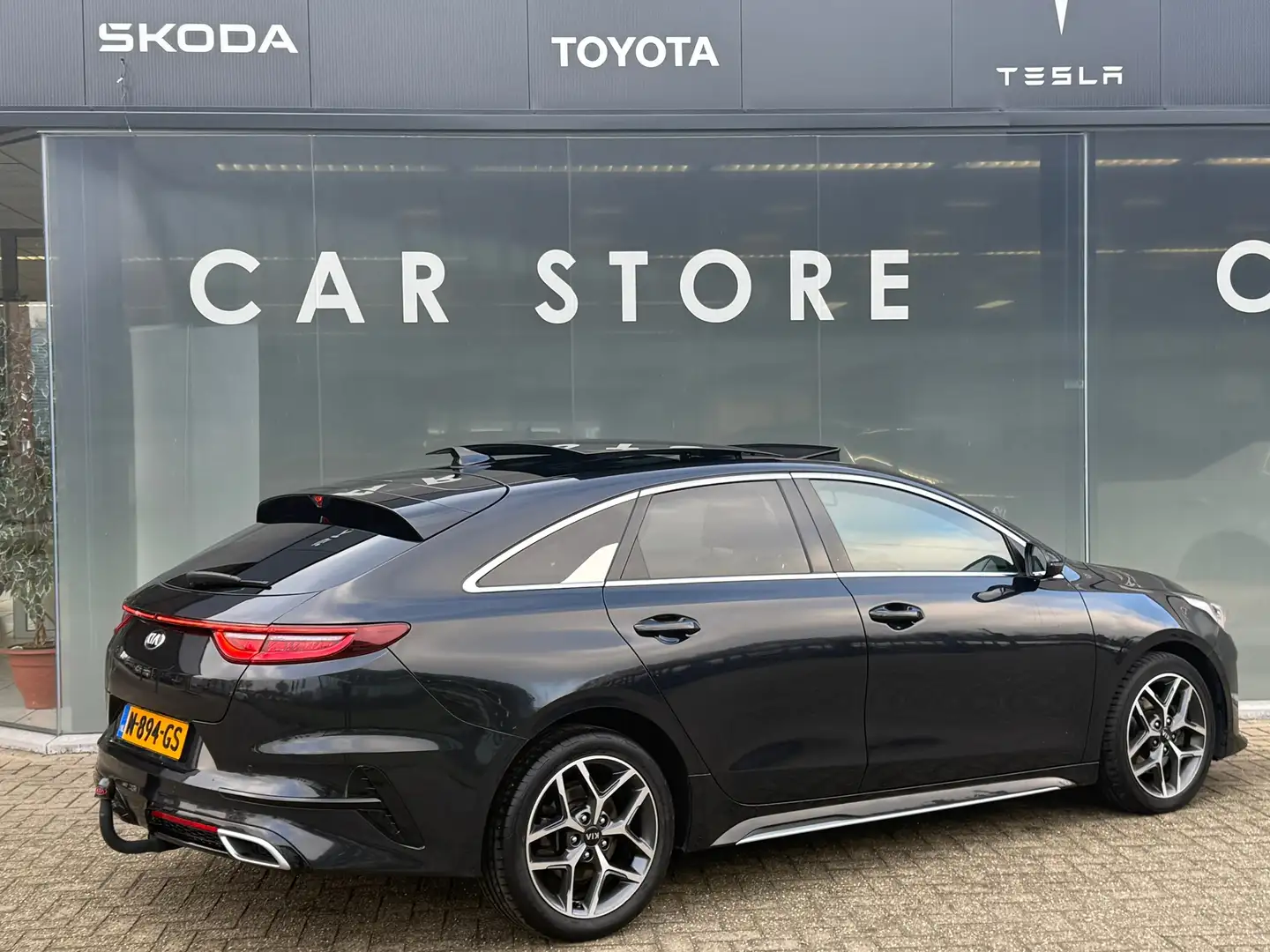 Kia ProCeed / pro_cee'd 1.5 T-GDi GT-Line Edition Pano|Camera|Afneem Trekh Schwarz - 2