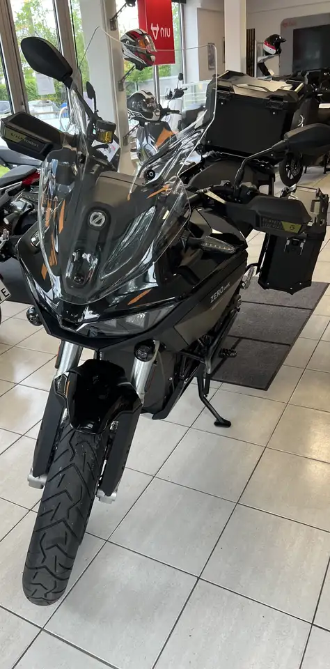 Zero Motorcycles Zero DSR