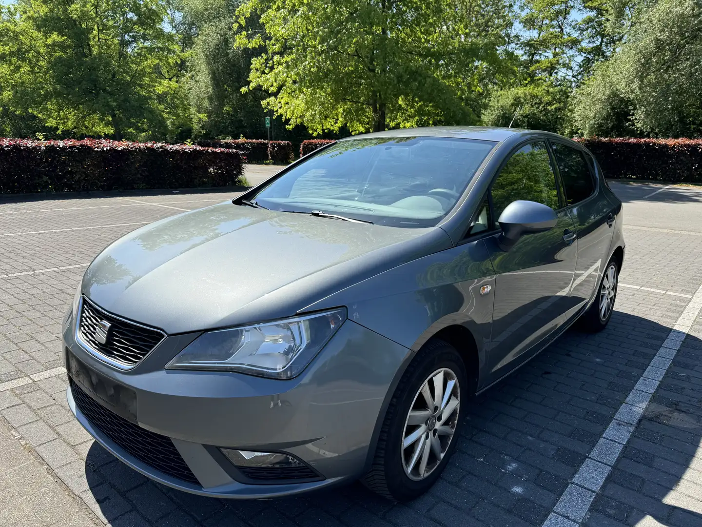 SEAT Ibiza 1.4i Enjoy + - 1