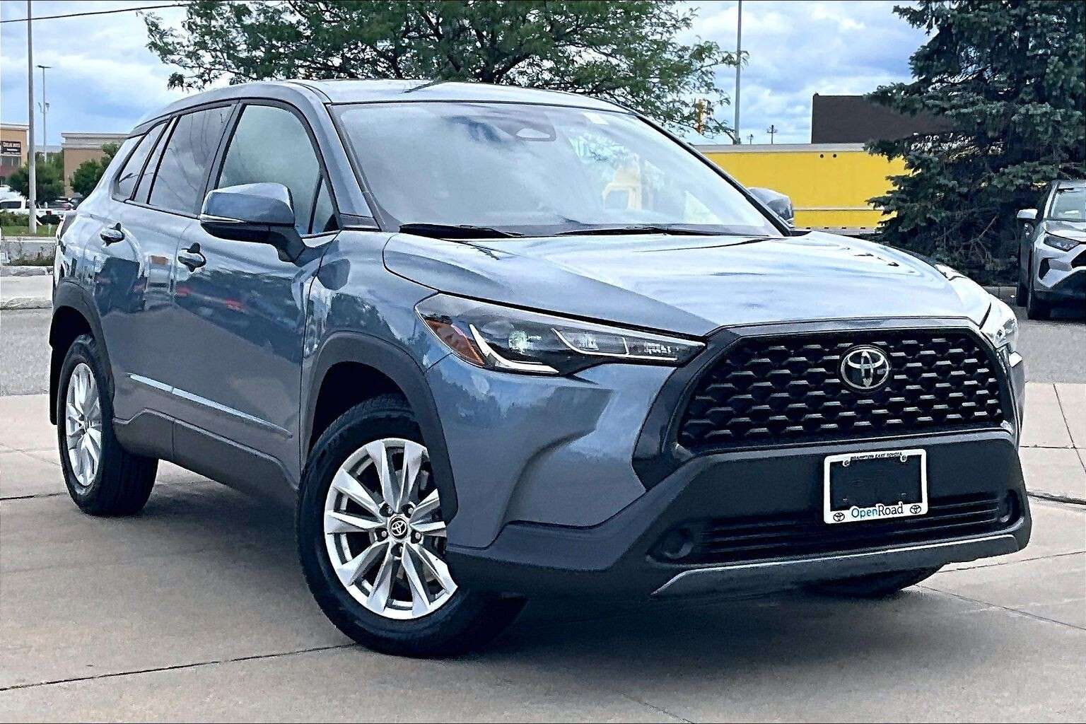 2024 Toyota Corolla Cross LE AWD | APPLE CARPLAY | BACKUP CAM!!!! — снимка 1