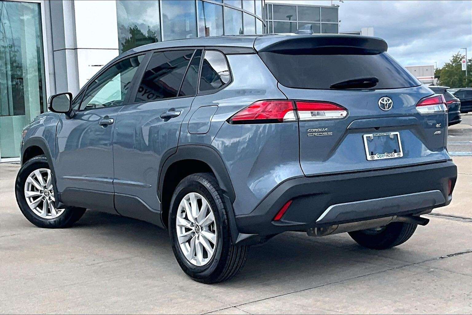 2024 Toyota Corolla Cross LE AWD | APPLE CARPLAY | BACKUP CAM!!!! — снимка 1