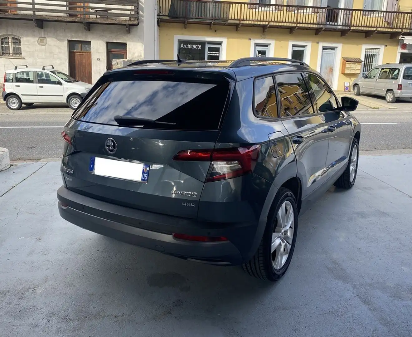 Skoda Karoq 2.0 TDI 150Ch BUSINESS 4X4 DSG7 Gris - 2