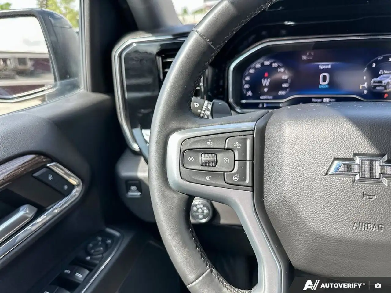 Chevrolet Silverado 1500 снимка Chevrolet Silverado 1500