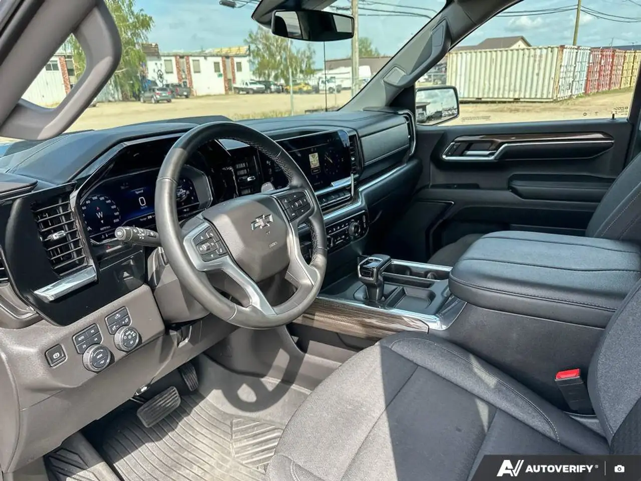 Chevrolet Silverado 1500 снимка Chevrolet Silverado 1500