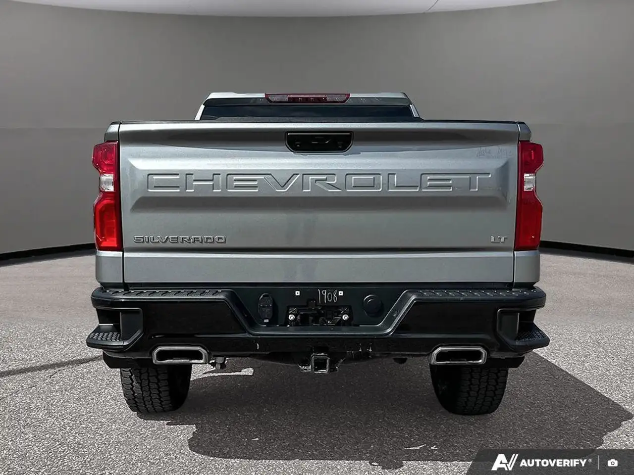 Chevrolet Silverado 1500 снимка Chevrolet Silverado 1500