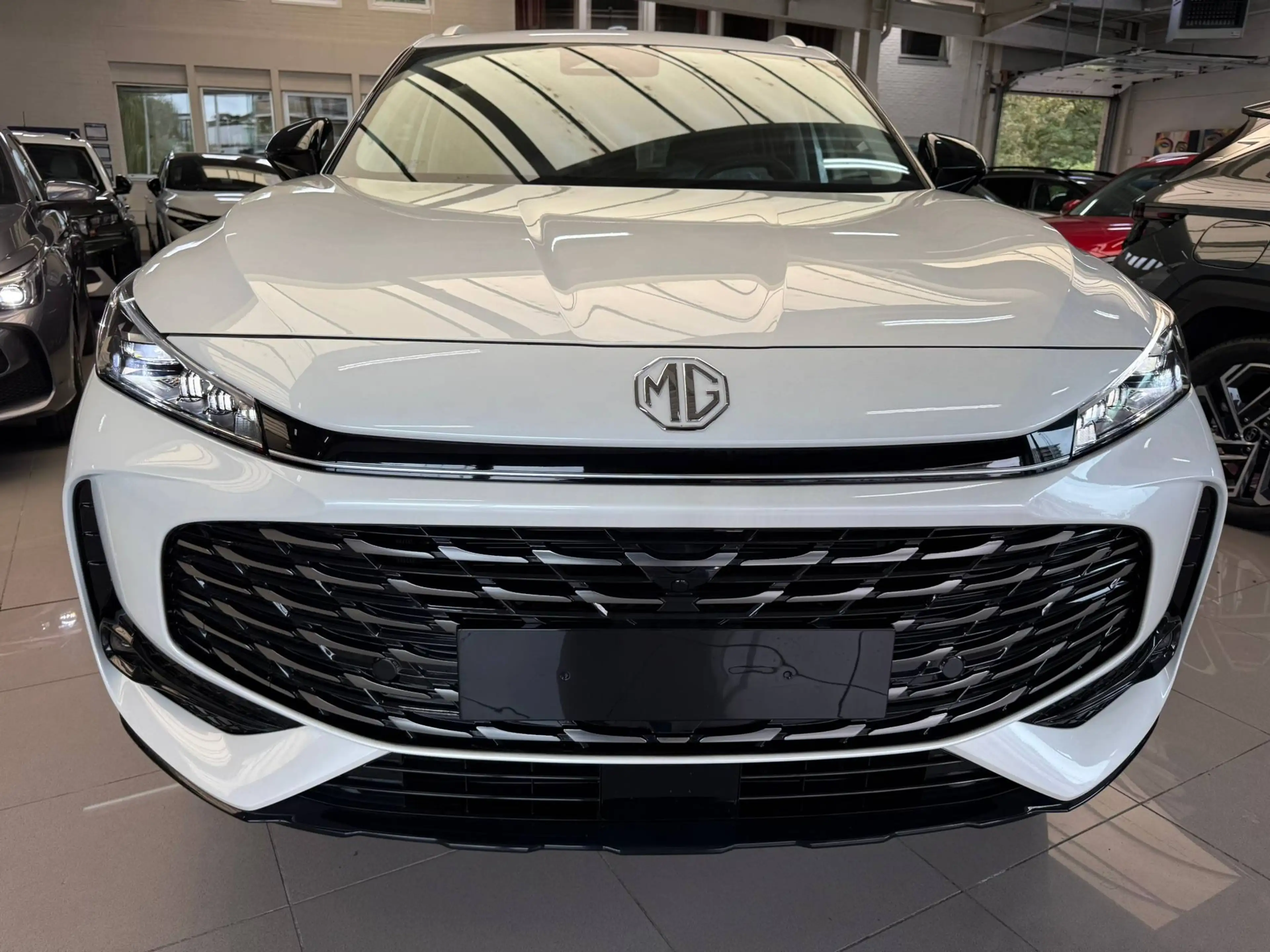 MG HS HYBRIDE PLUS 224 PK COMFORT - AUTOMAAT - 2026 — photo 2