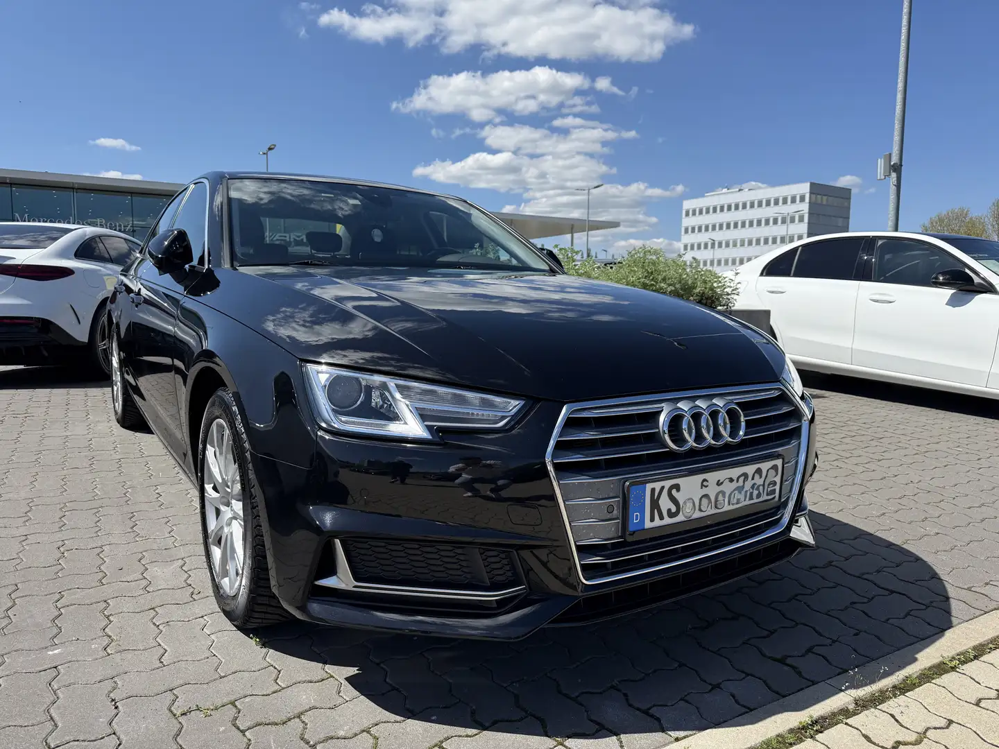 Audi A4 35 TDI sport Schwarz - 2