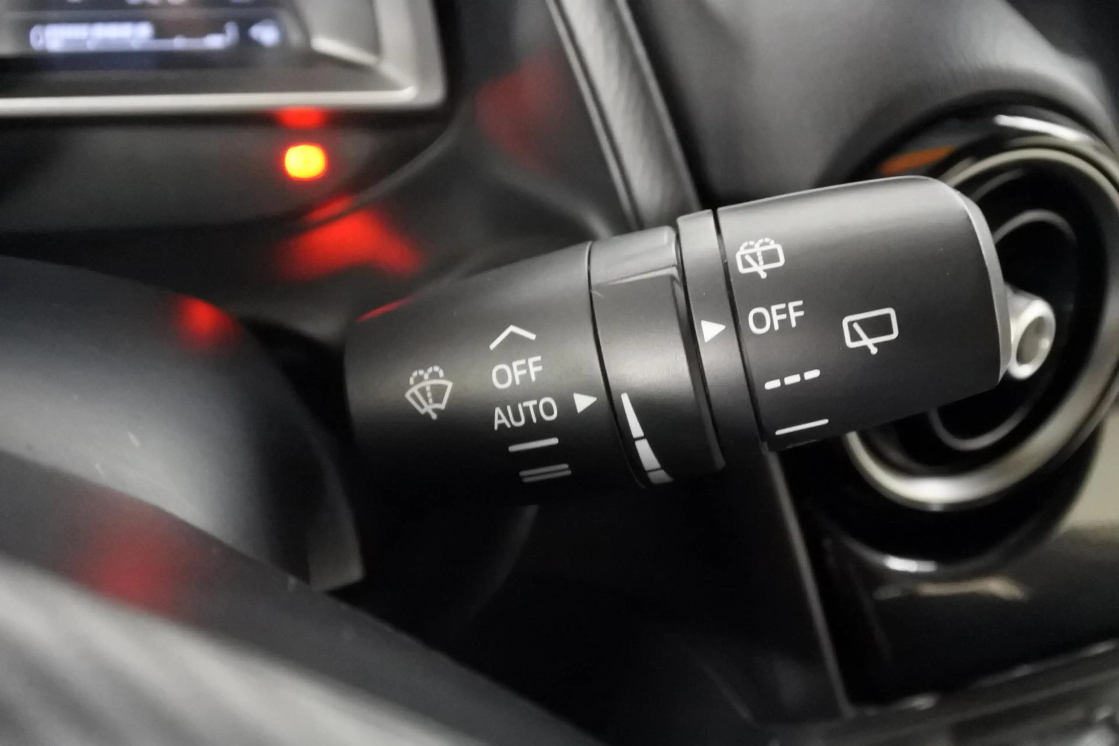 Mazda 2 1.5 90pk Nakama LED — photo 19