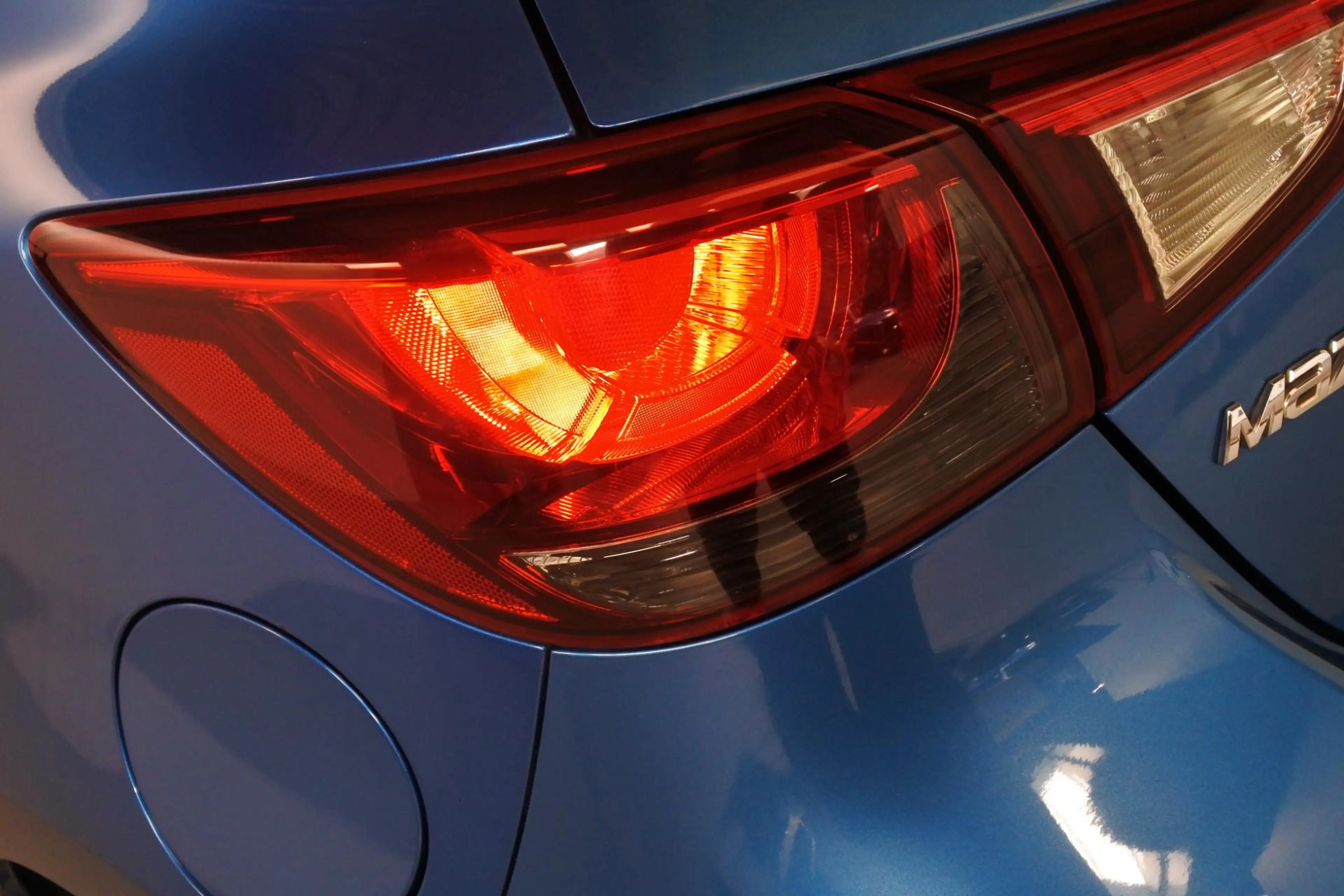 Mazda 2 1.5 90pk Nakama LED — photo 11