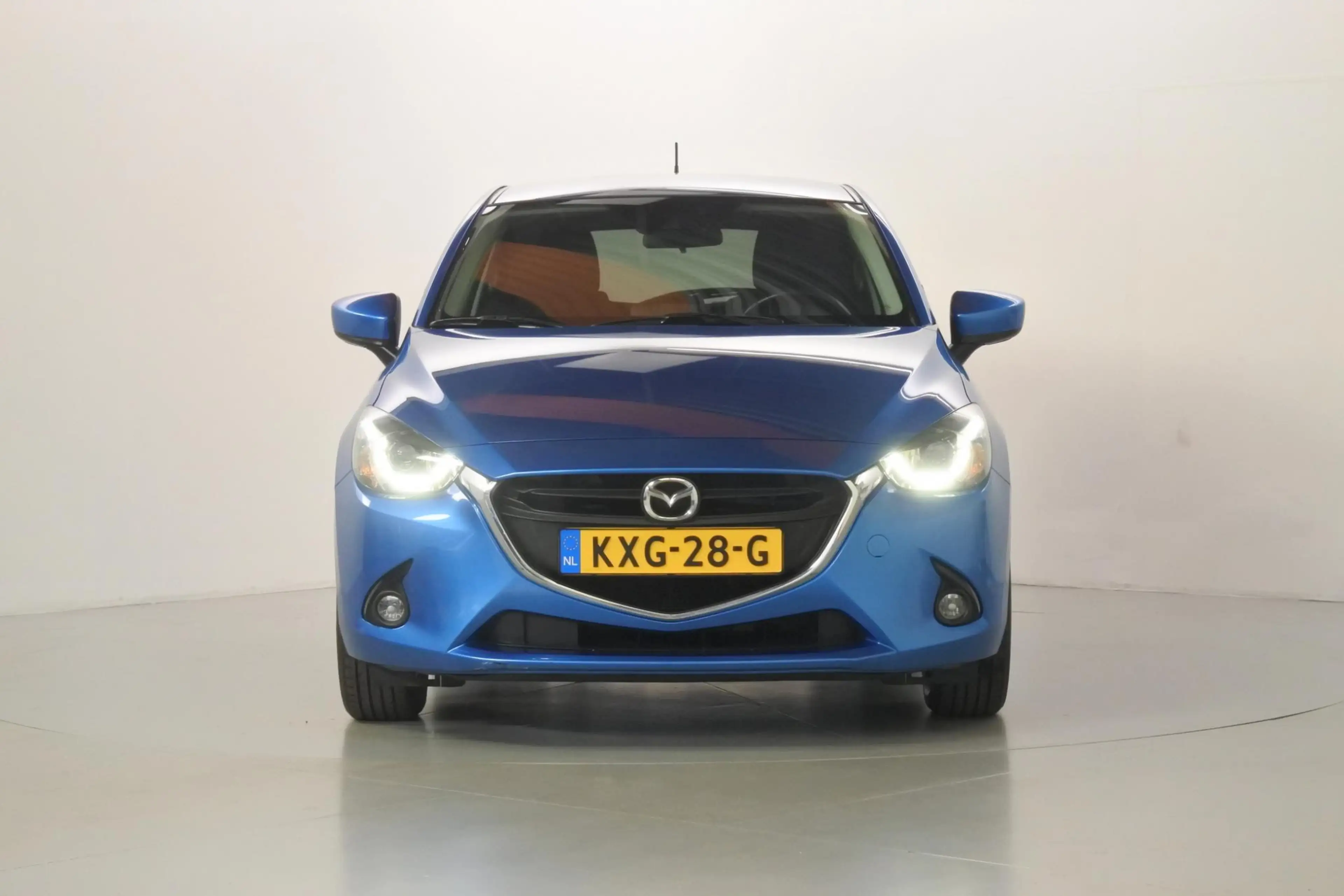 Mazda 2 1.5 90pk Nakama LED — photo 41