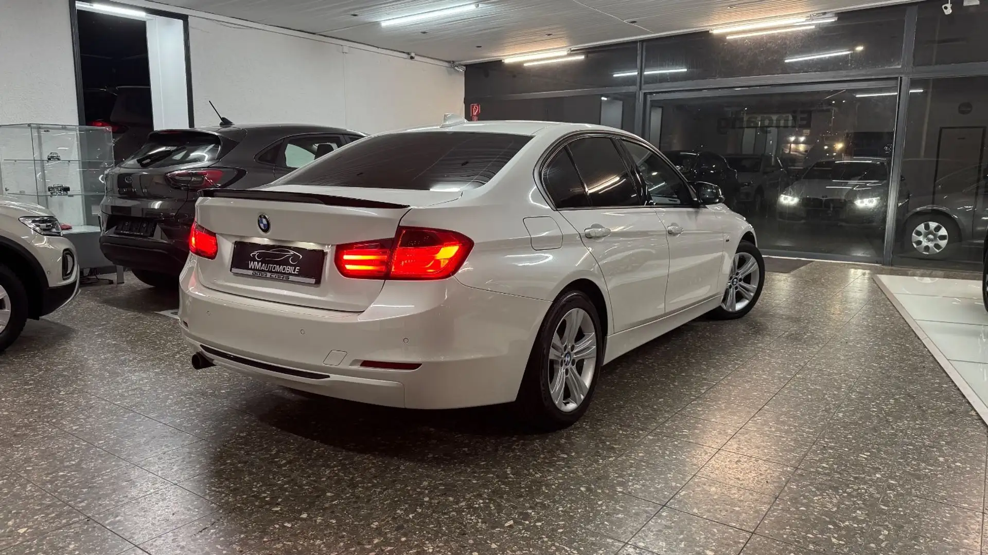 BMW 316 i *Limo*Sport line*Navi*LED-Xenon*Leder*AHK* Blanc - 2