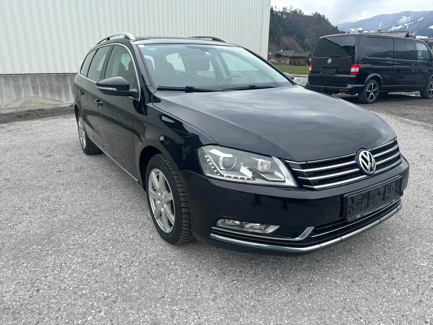 Volkswagen Passat Variant Highline BlueMotion Schwarz - 1