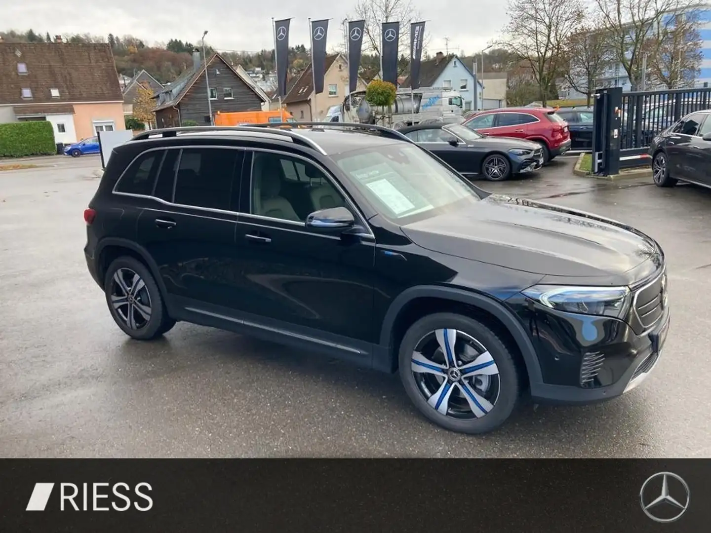 Mercedes-Benz EQB 250 Progressive Advanced Fahrassistenz-Paket Noir - 2