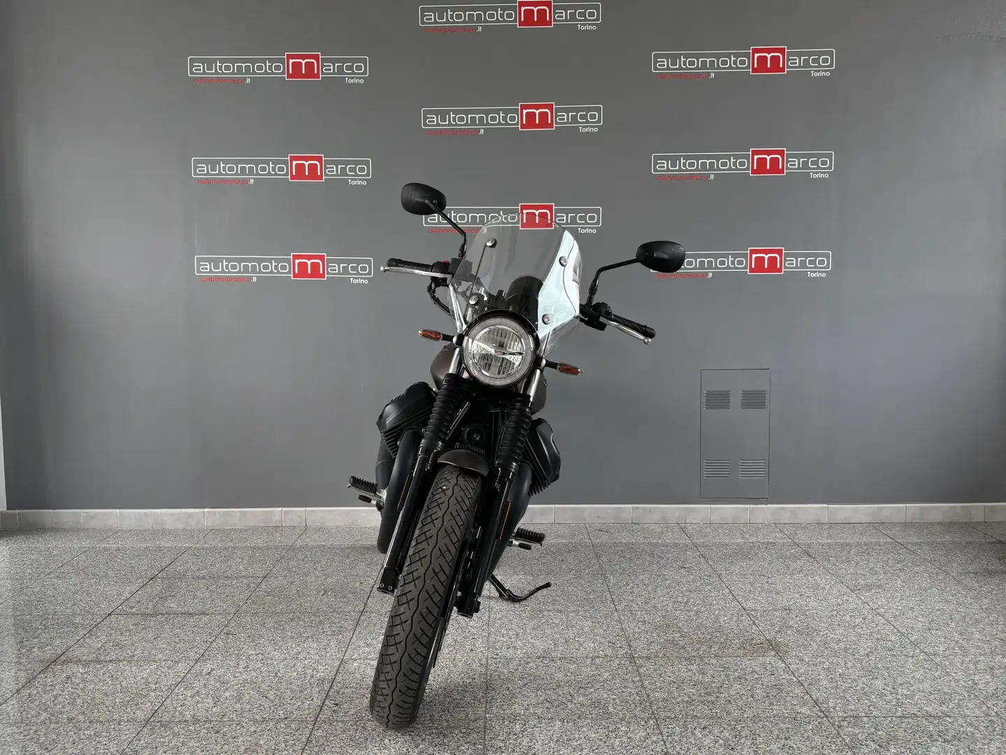 Moto Guzzi V 7 STONE Bronz - 2