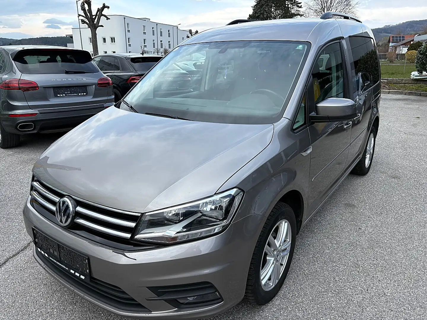 Volkswagen Caddy Kombi Comfortline 2,0 TDI - 1