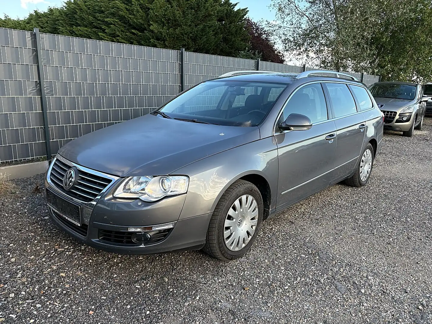 Volkswagen Passat Comfortline 2,0 TDI DPF pickerl/10/2026 Silber - 1