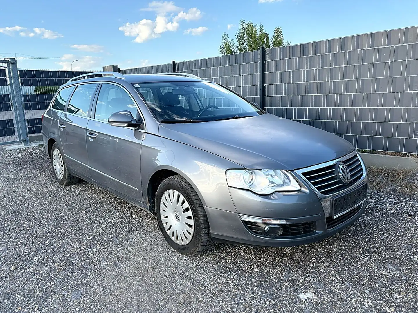 Volkswagen Passat Comfortline 2,0 TDI DPF pickerl/10/2026 Silber - 2