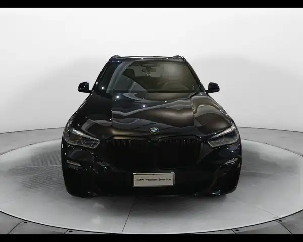 BMW X5 view 3