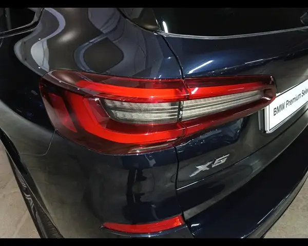 BMW X5 view 12