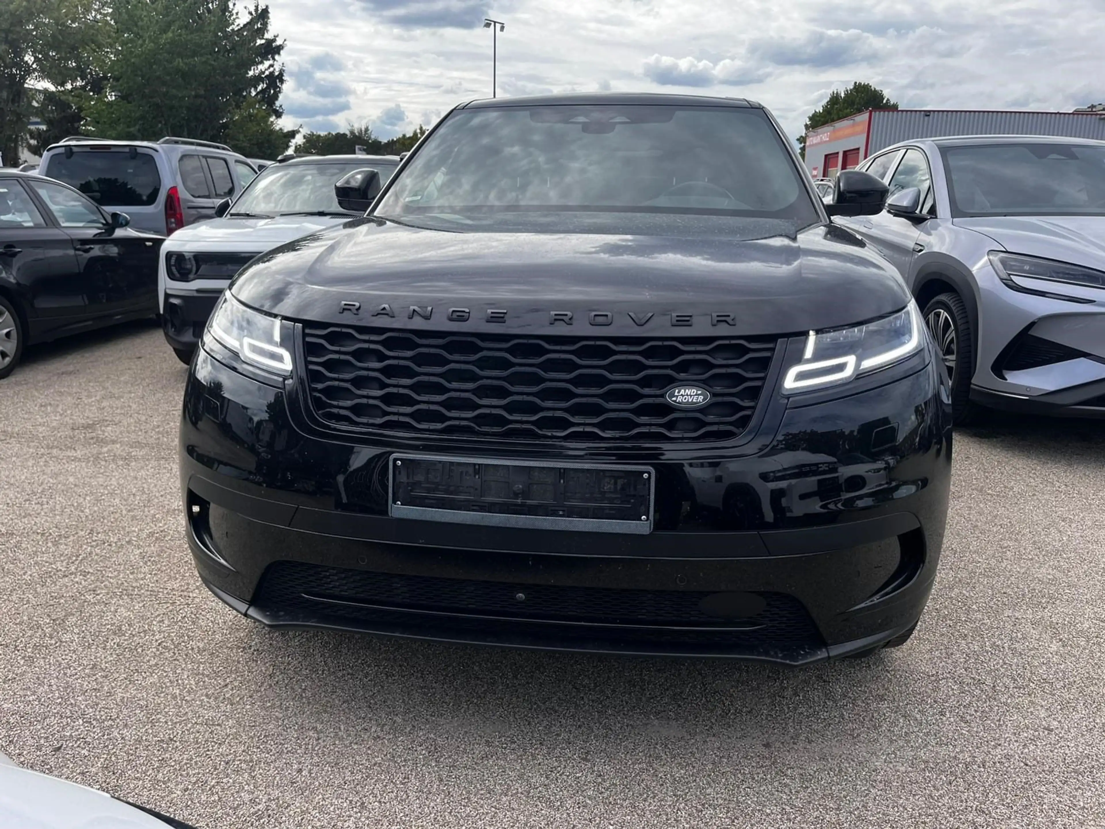 Land Rover Range Rover Velar D200 S Black LED Pano — photo 3