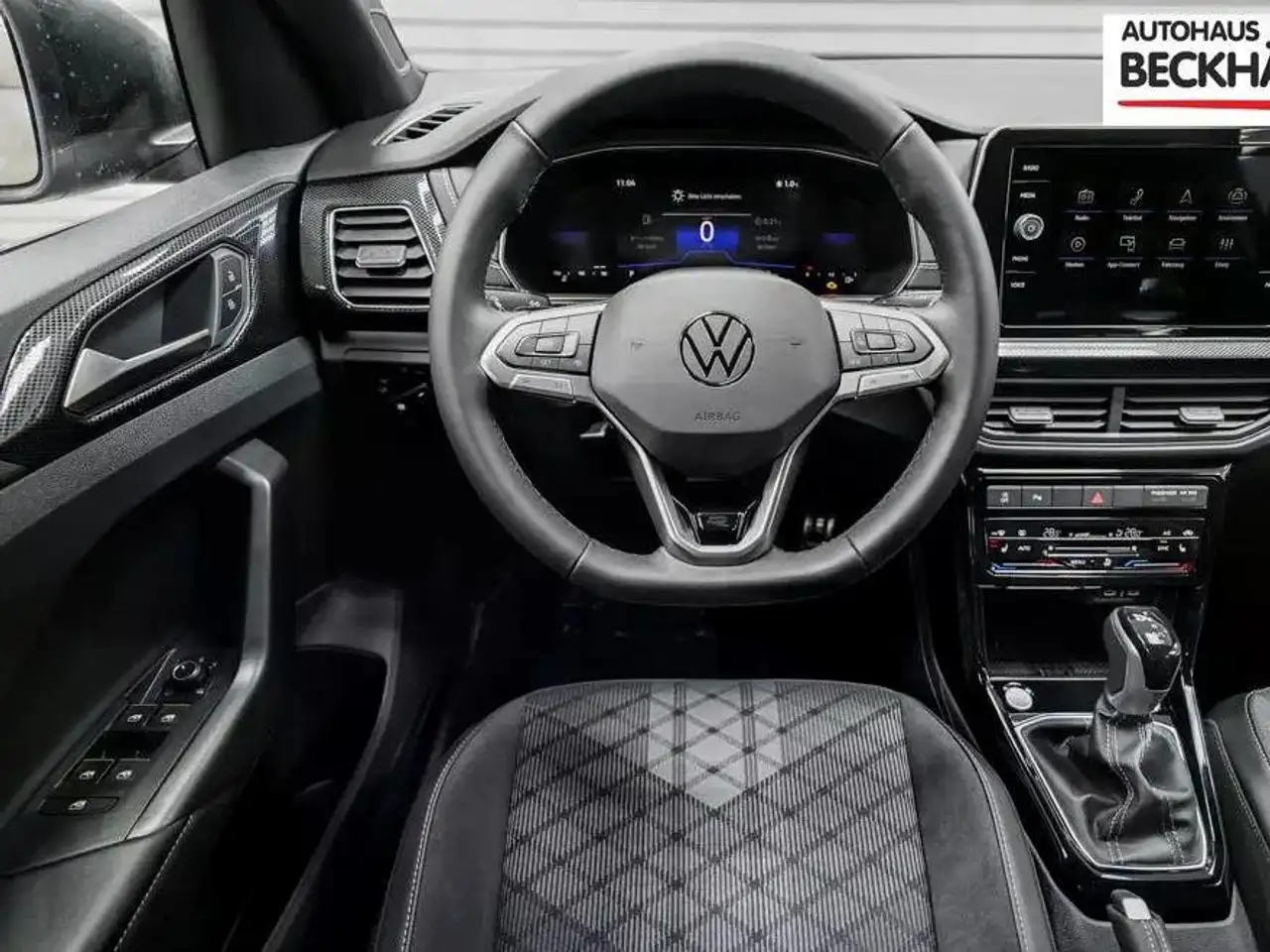 Volkswagen T-Cross T-Cross 1.0 TSI DSG R-Line - Matrix, AHK, SHZ 8