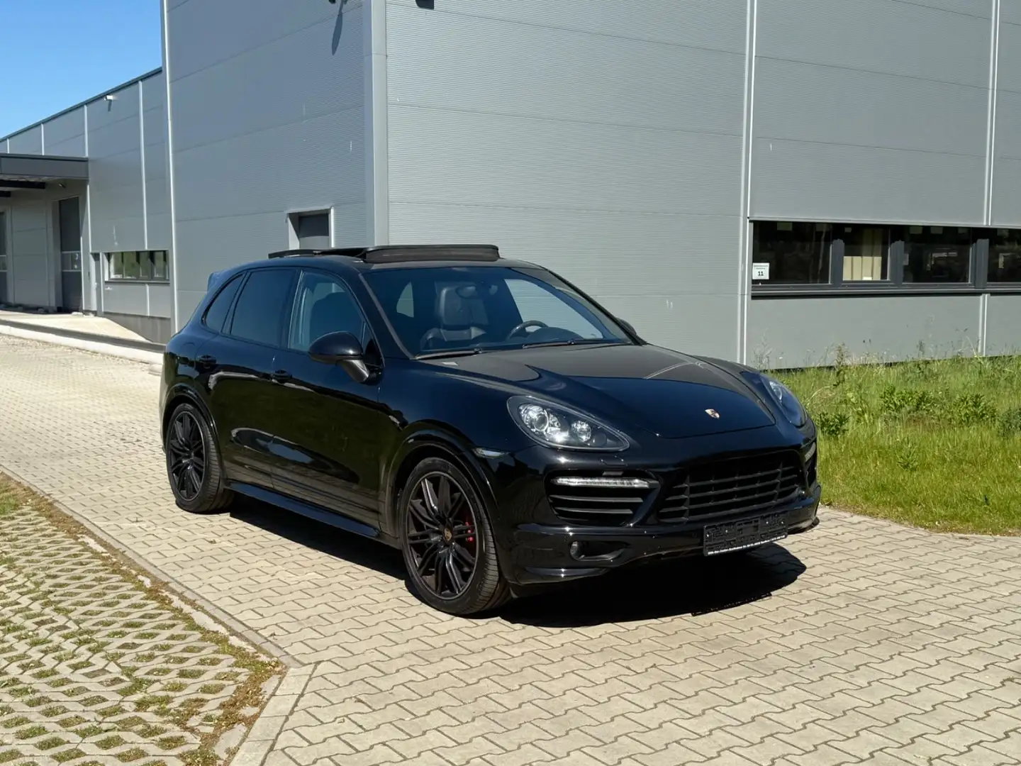 Porsche Cayenne GTS*Pano*LHZ*4xSHZ*LED*Burmester** Černá - 1
