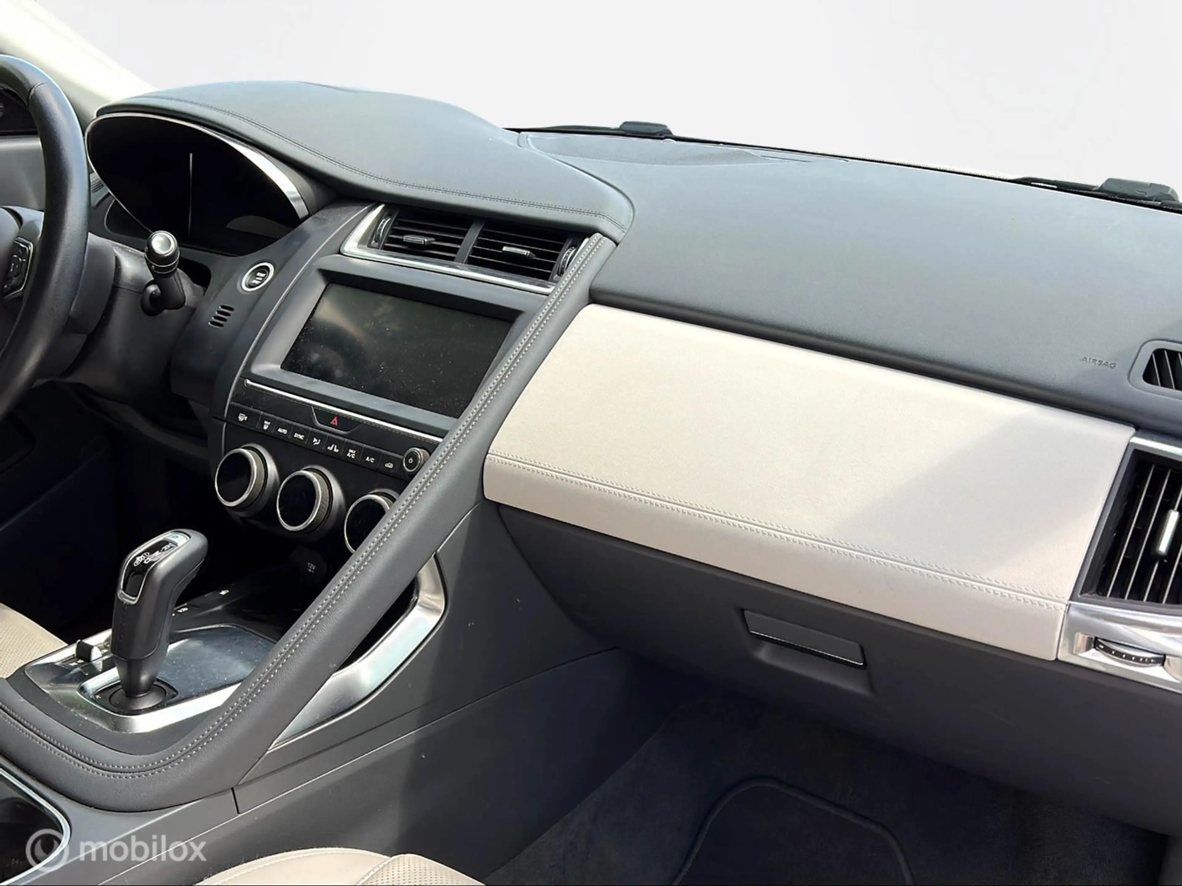 Jaguar E-Pace 2.0 P250 AWD S/Leer/Head-Up/20"/LED — photo 13