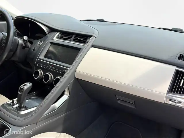 Jaguar E-Pace view 13