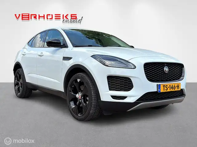 Jaguar E-Pace view 3