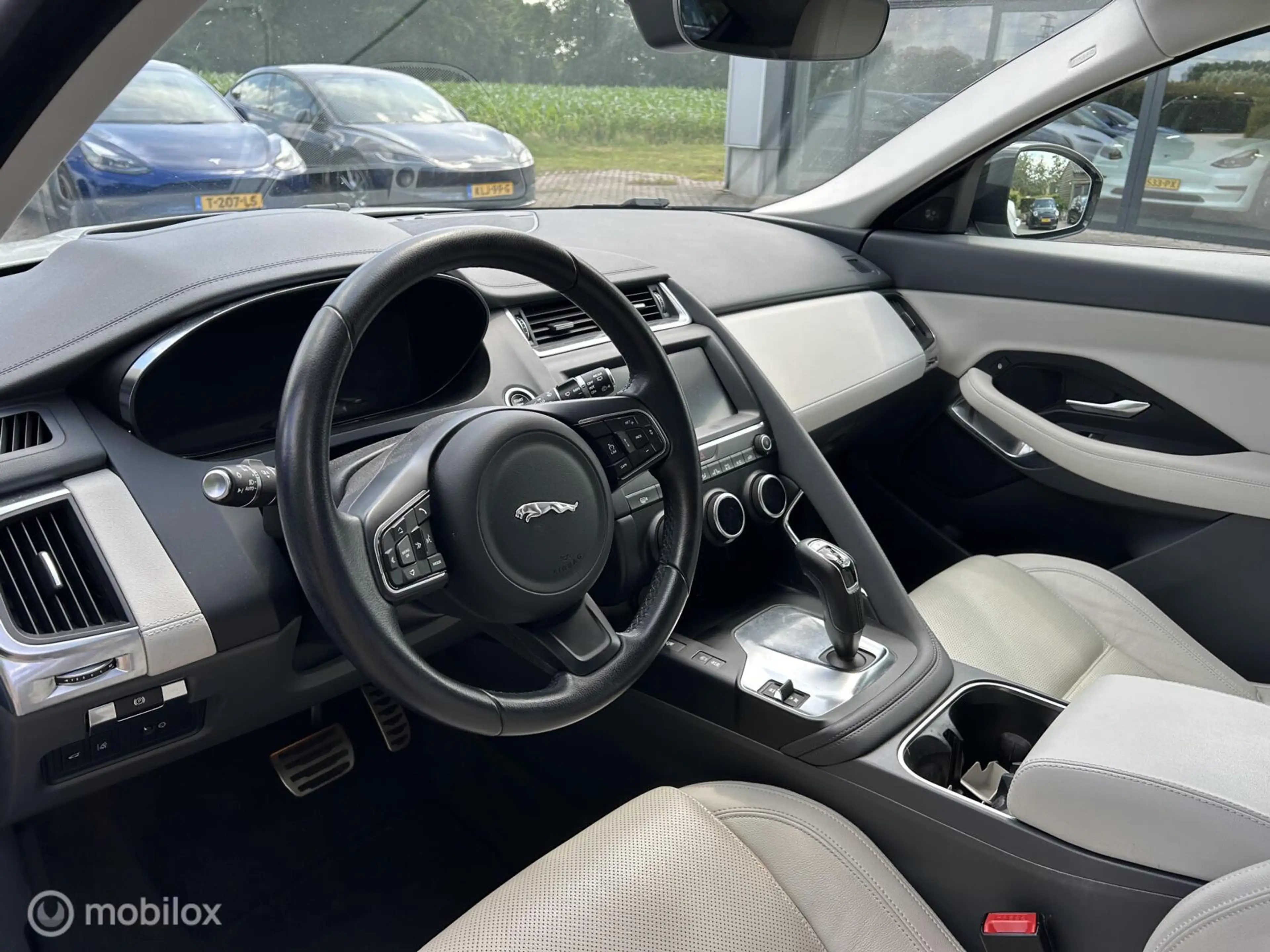 Jaguar E-Pace 2.0 P250 AWD S/Leer/Head-Up/20"/LED — photo 11