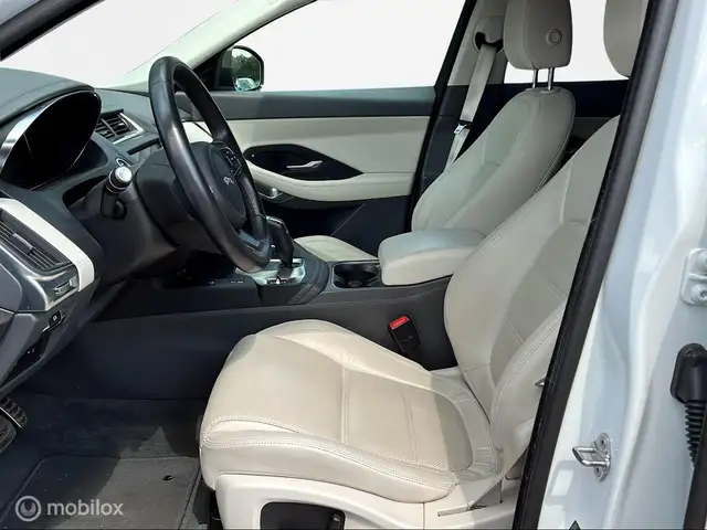 Jaguar E-Pace view 10