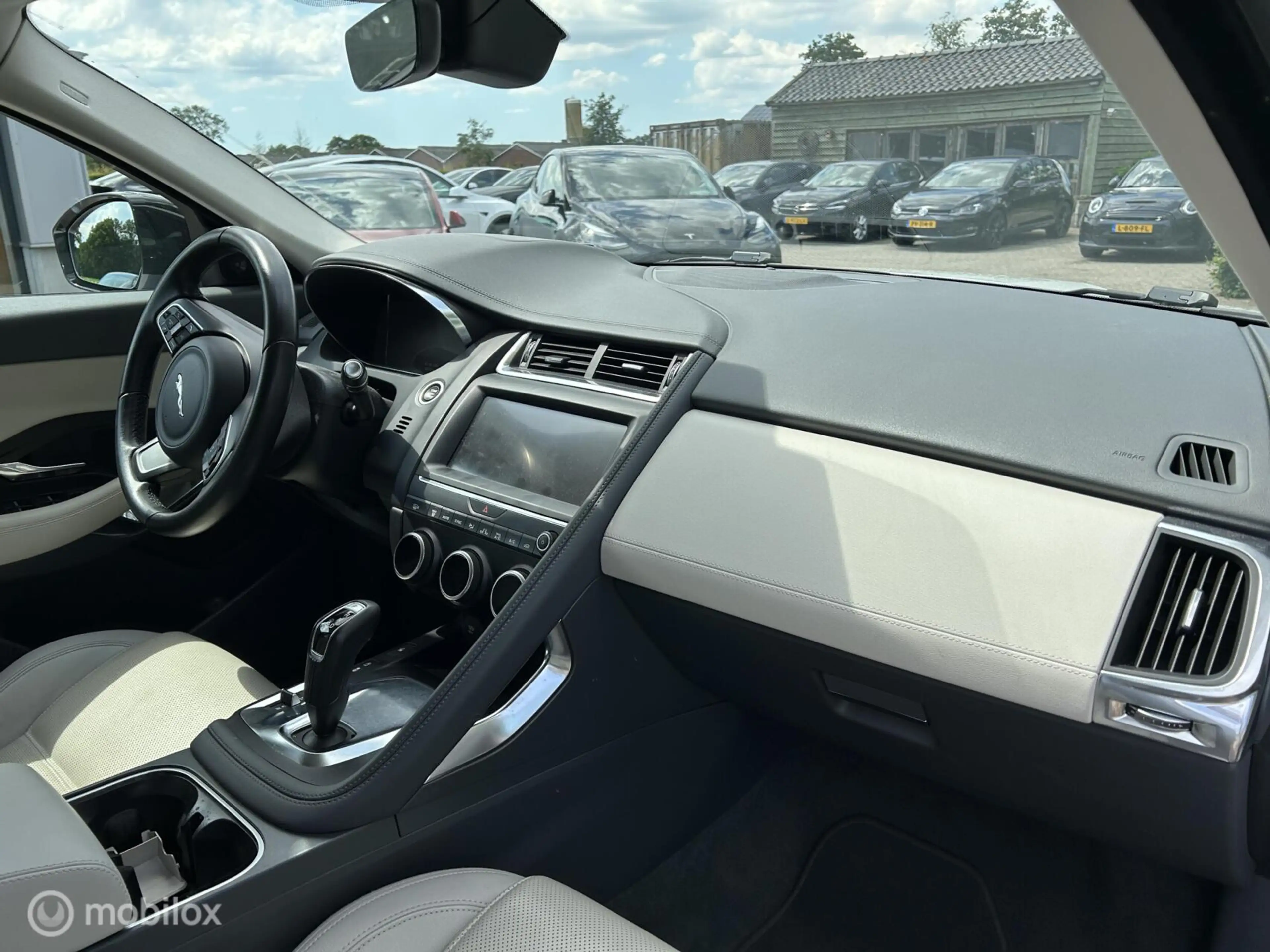 Jaguar E-Pace 2.0 P250 AWD S/Leer/Head-Up/20"/LED — photo 12