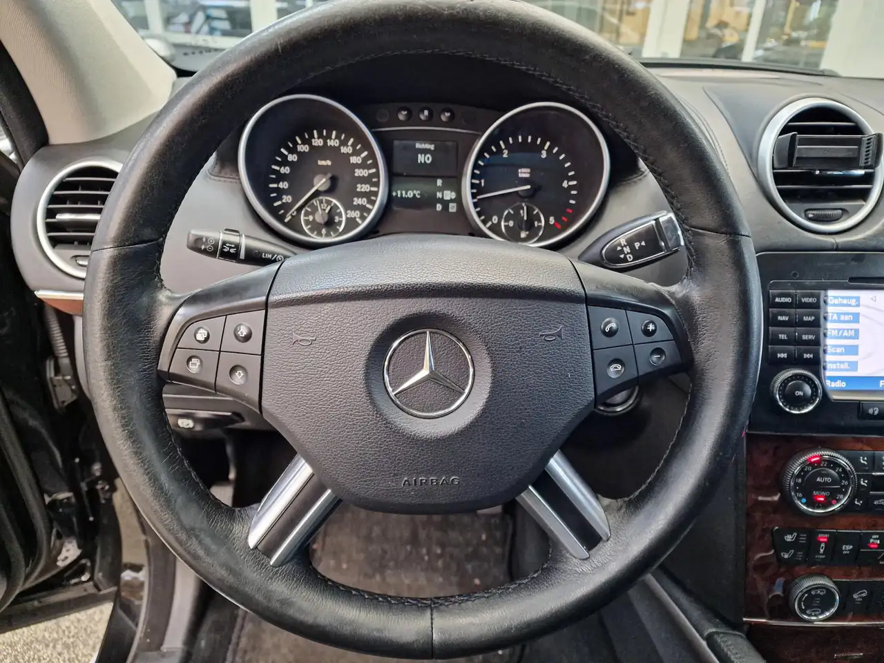 Mercedes-Benz GL 420 CDI 4MATIC | 306 ch | BVA | 2 places utilitaire | Cuir chauffant | Toit ouvrant | Attelage 3 500 kg