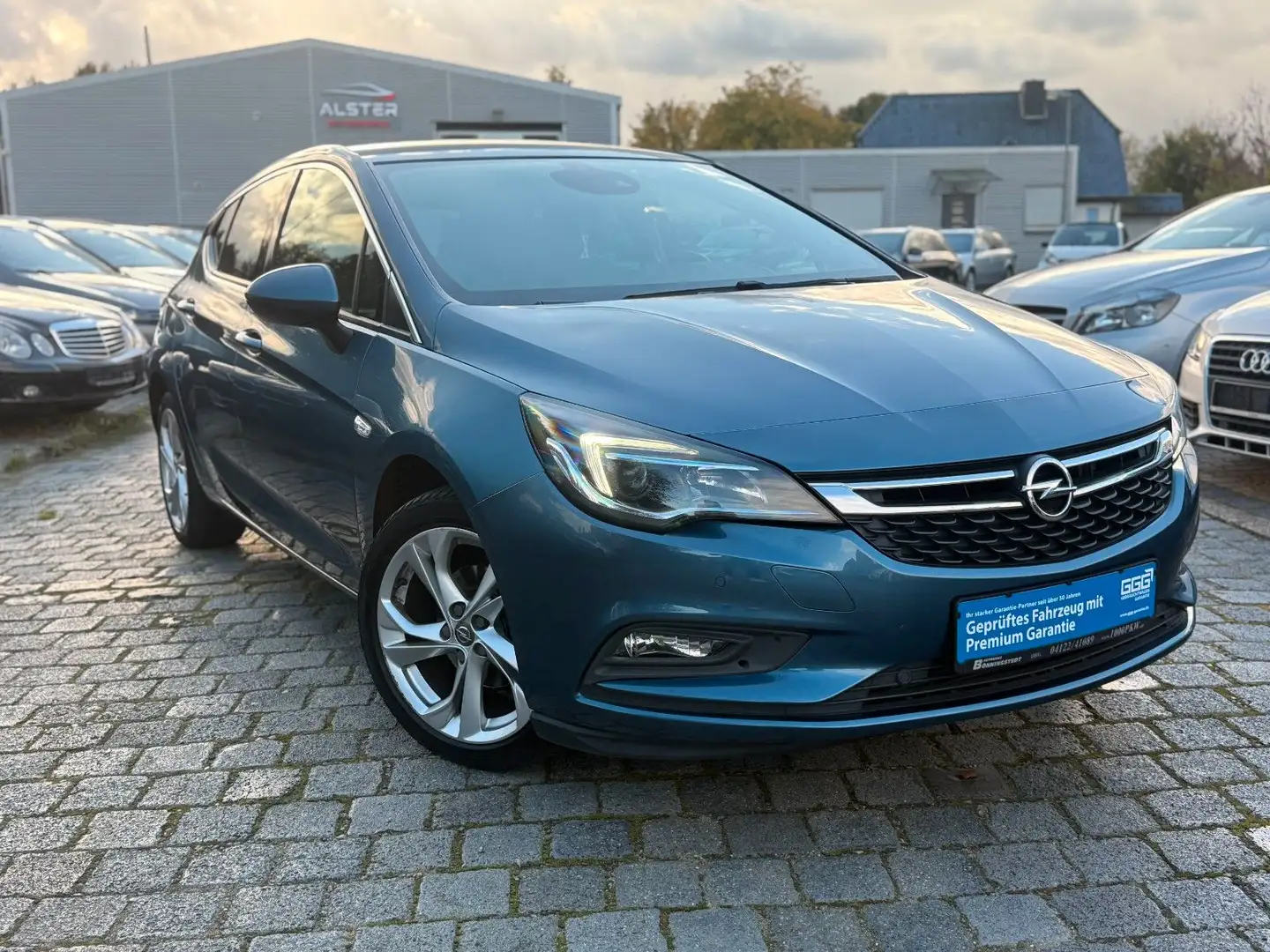 Opel Astra K Lim. 5-trg. 1,4 Active Start/Stop Blau - 1