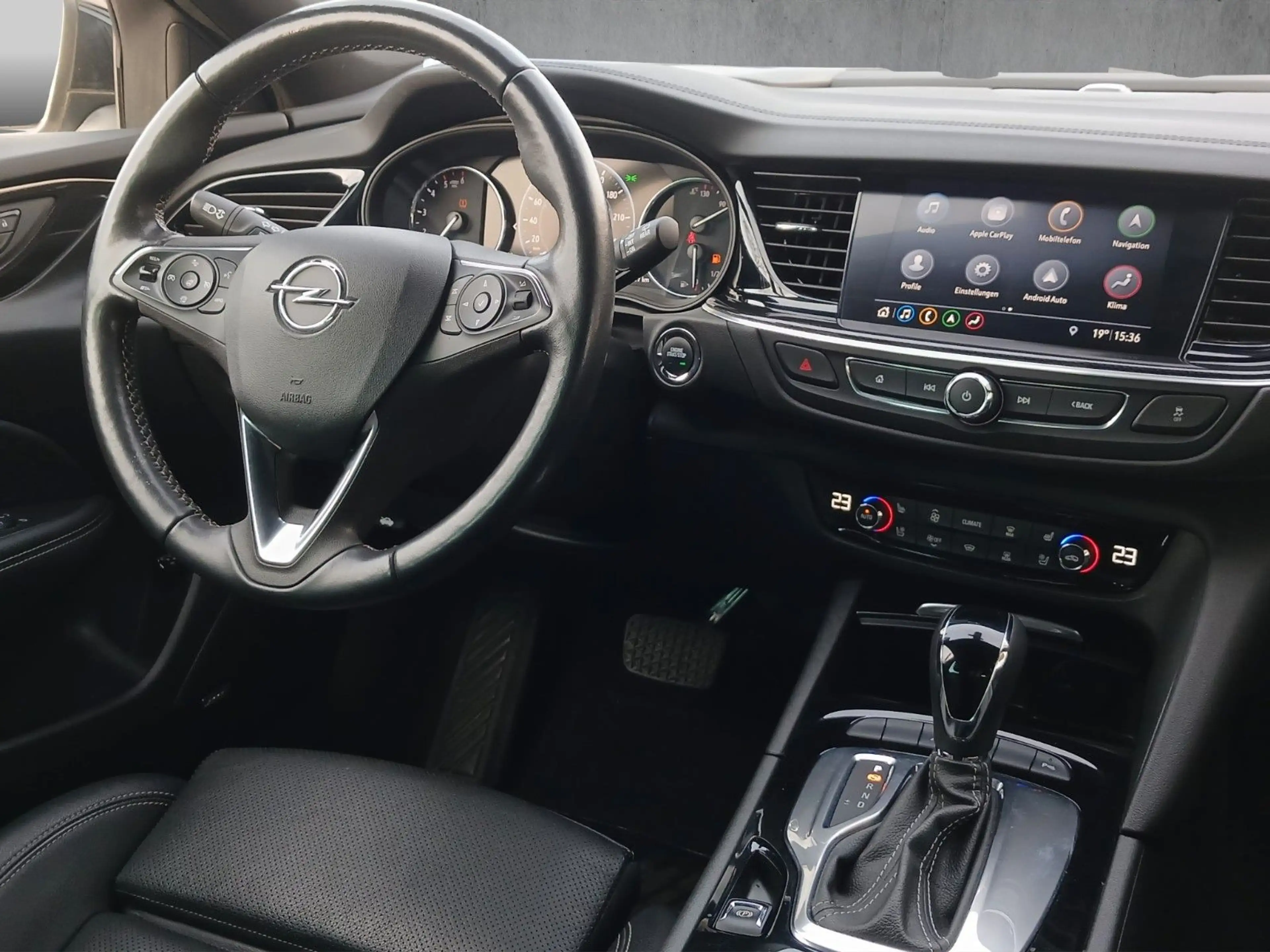 Opel Insignia B ST "Business Elegance" 1-Hand/Kamera — photo 12