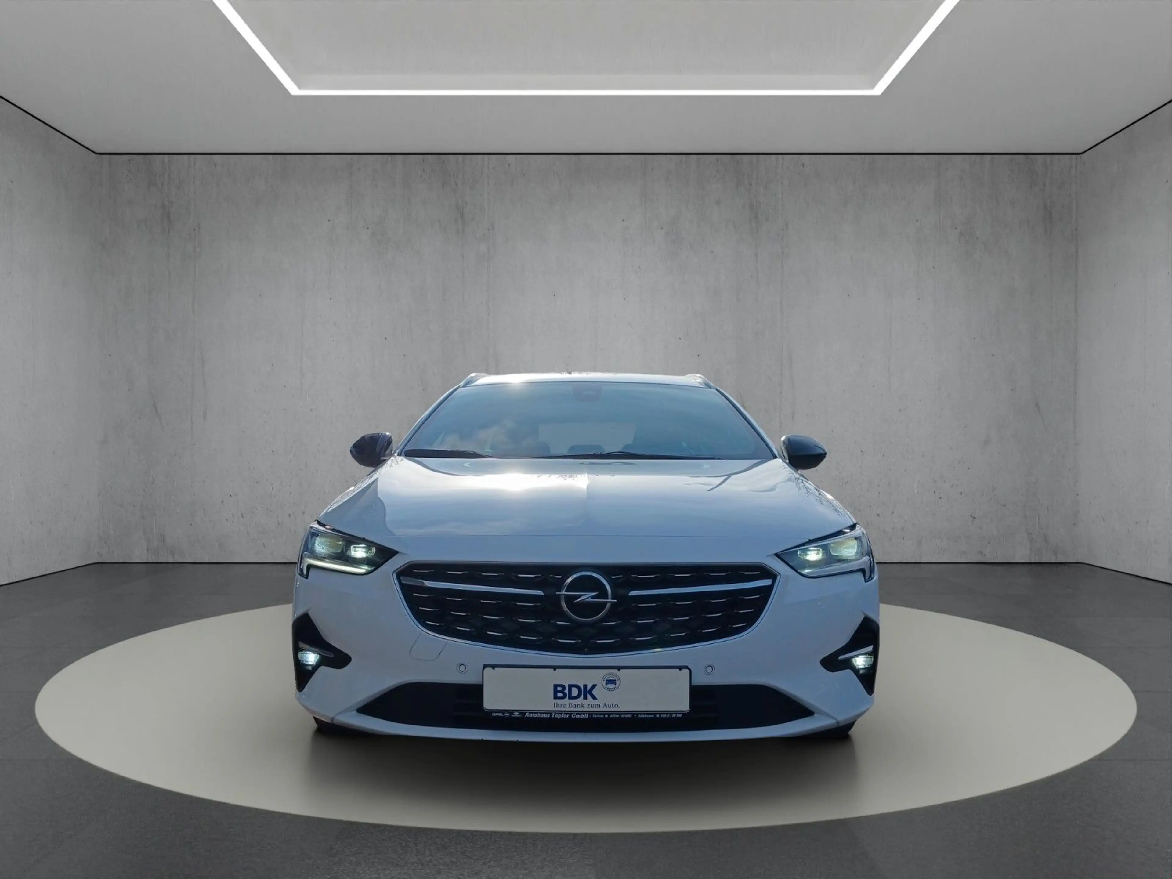 Opel Insignia B ST "Business Elegance" 1-Hand/Kamera — photo 6