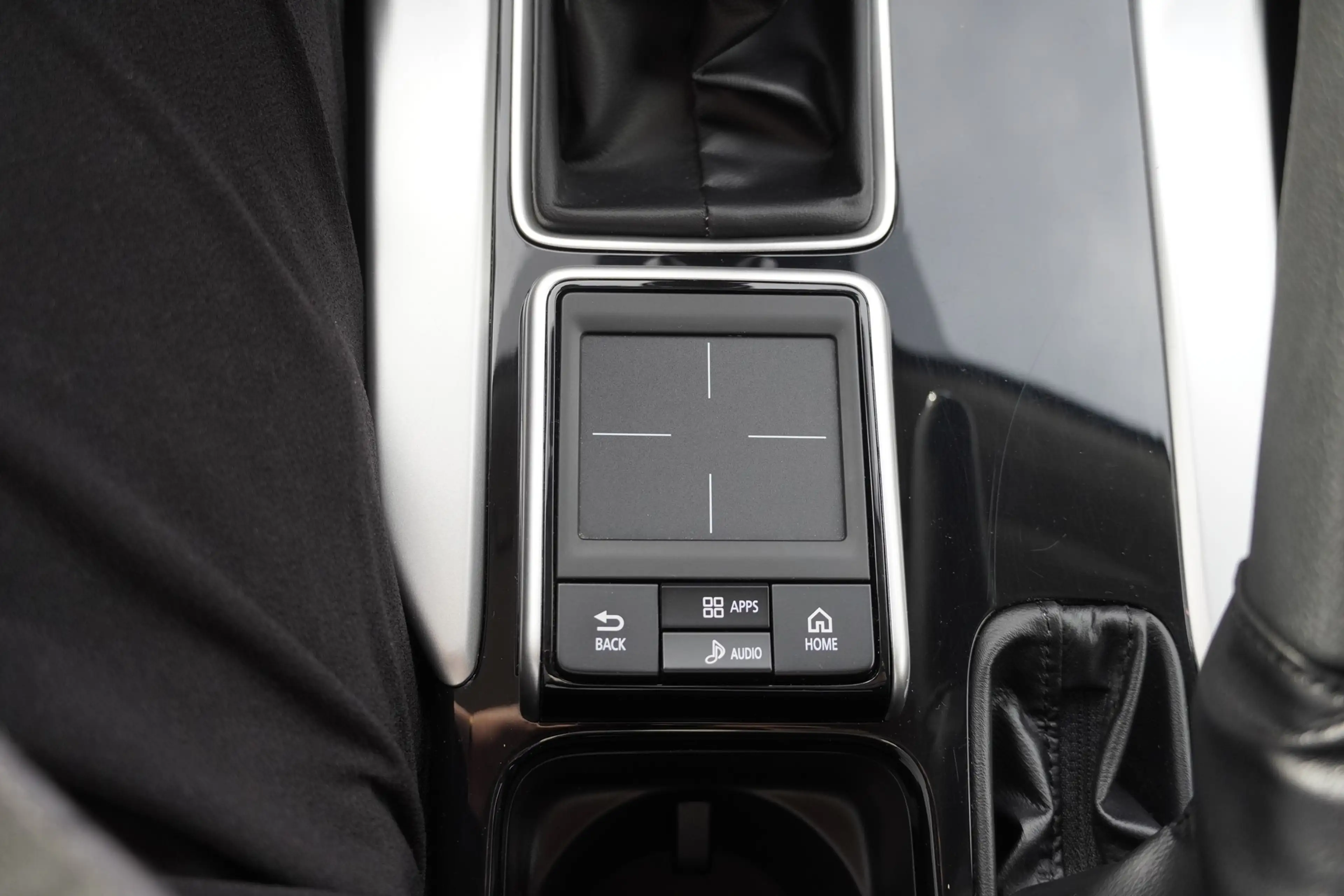 Mitsubishi Eclipse Cross 1.5 T-MIVEC Diamant Edition AHK — photo 15