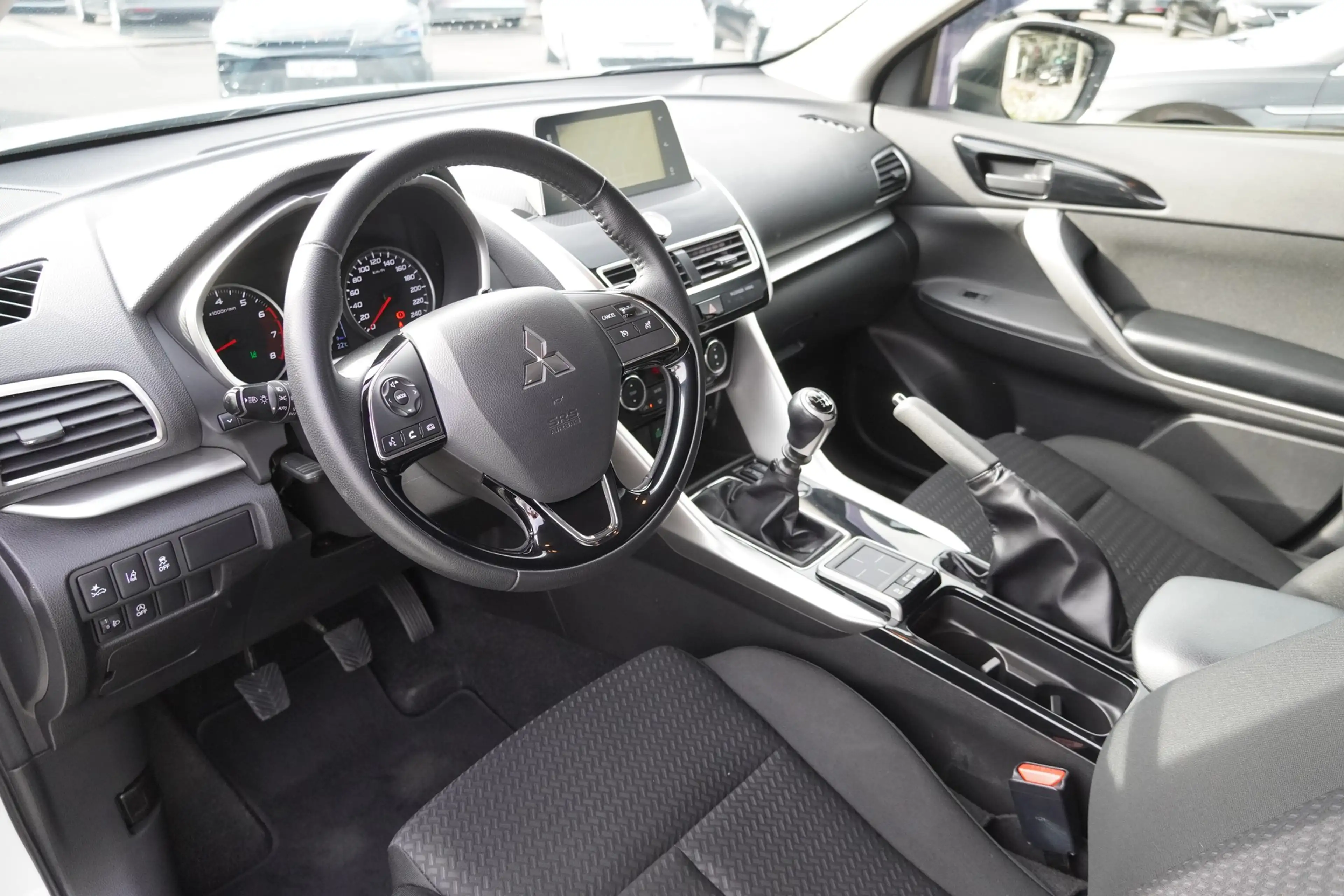 Mitsubishi Eclipse Cross 1.5 T-MIVEC Diamant Edition AHK — photo 9