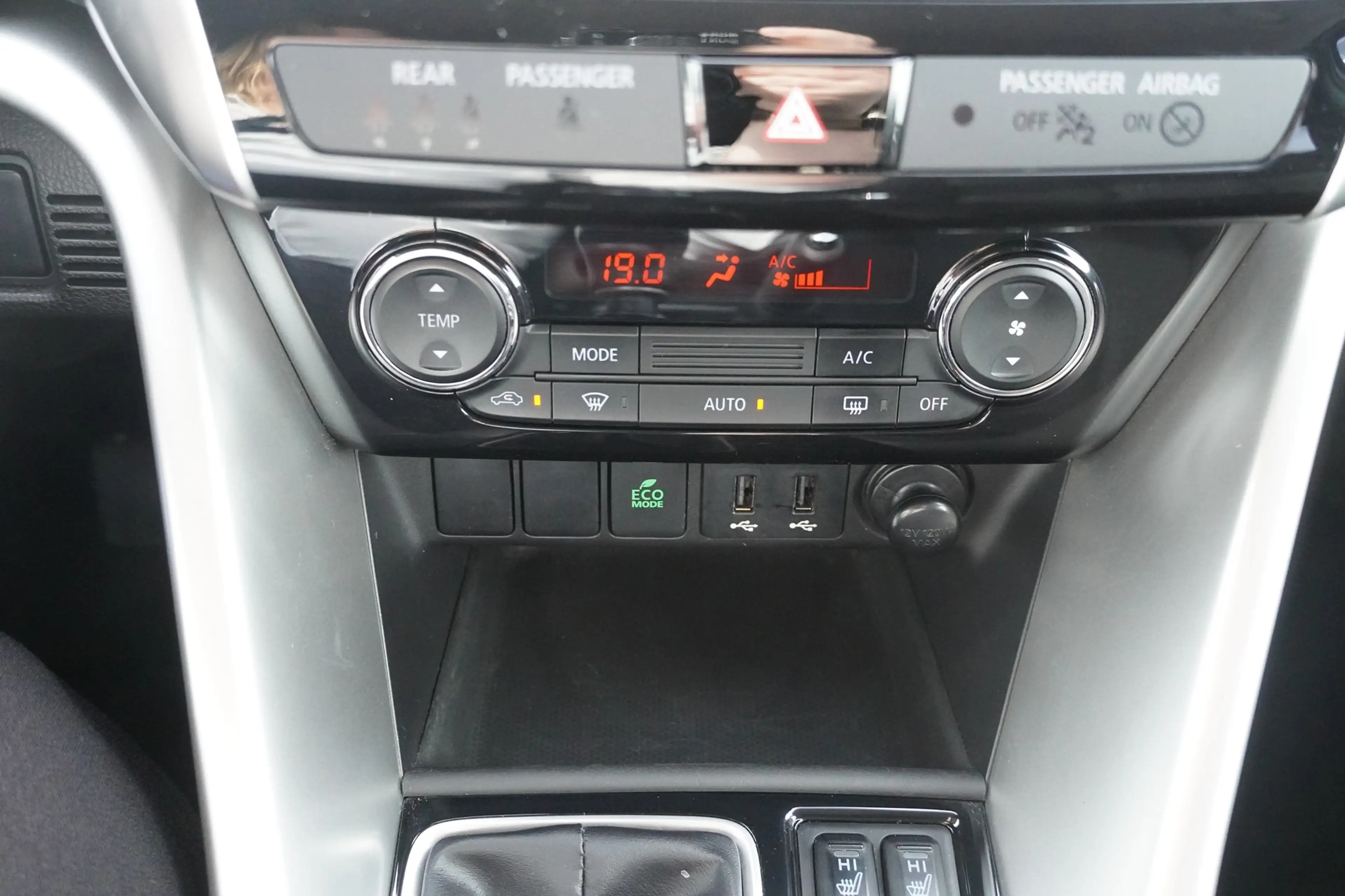 Mitsubishi Eclipse Cross 1.5 T-MIVEC Diamant Edition AHK — photo 13