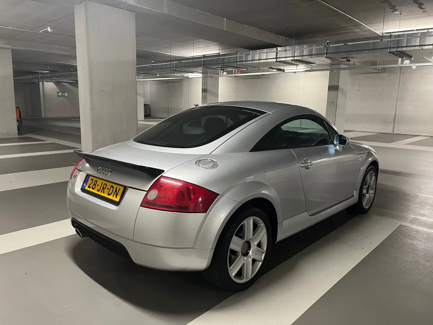 Audi TT TT | 1.8 | 5V | Turbo | 180PK | Leder| Cruise Zilver - 1