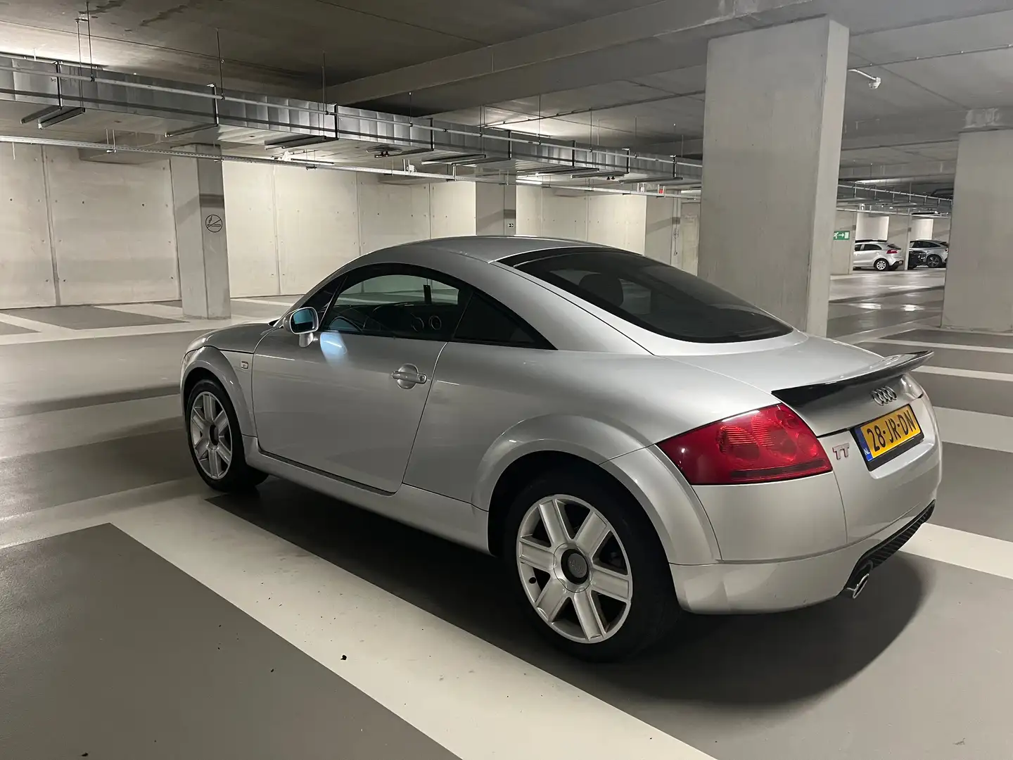 Audi TT TT | 1.8 | 5V | Turbo | 180PK | Leder| Cruise Zilver - 2